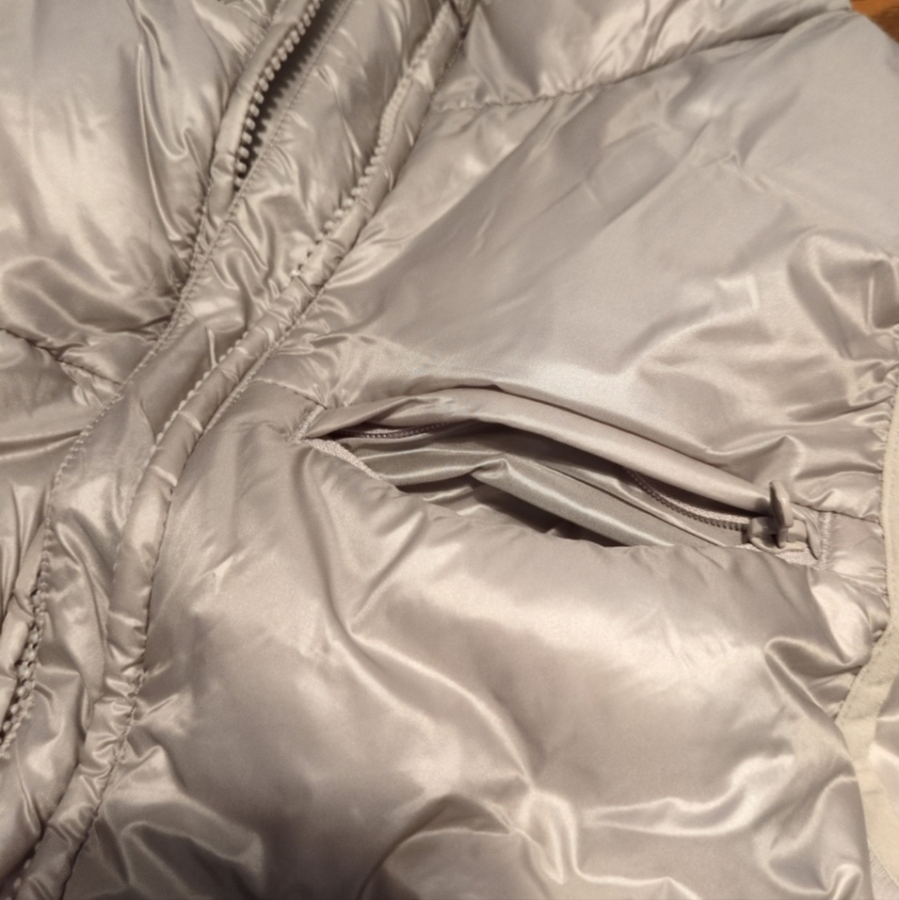 Fabletics Vest - image 4